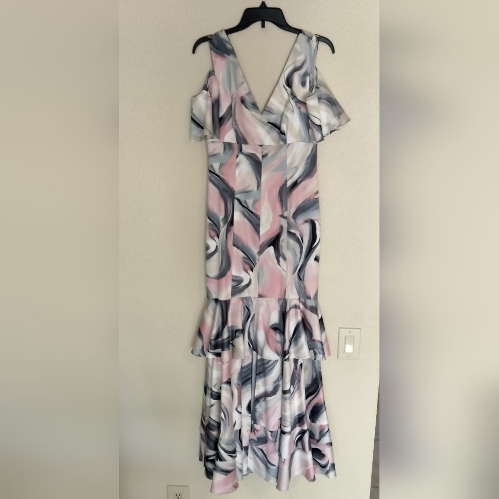 Gorgeous Kay Unger Gown at an Unbeatable Price